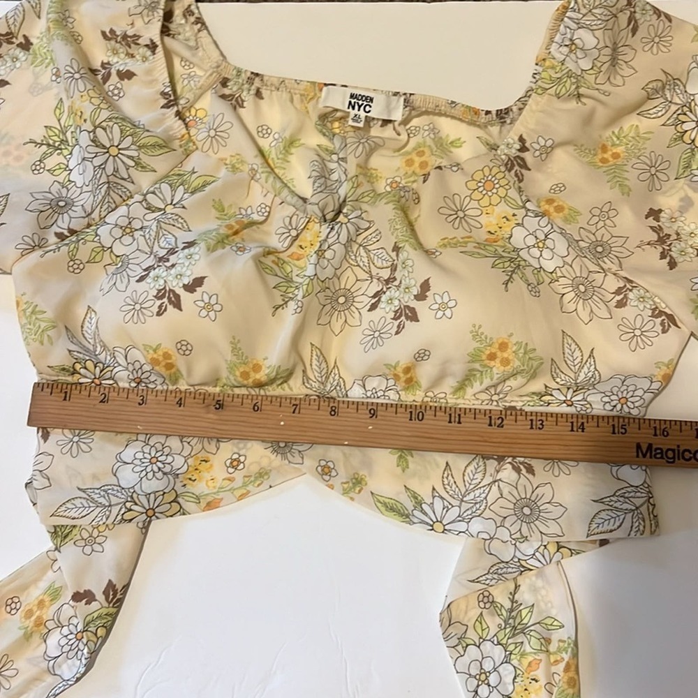 Madden NYC floral long sleeve sheer crop top with tie and built in bra XL - Picture 6 of 10